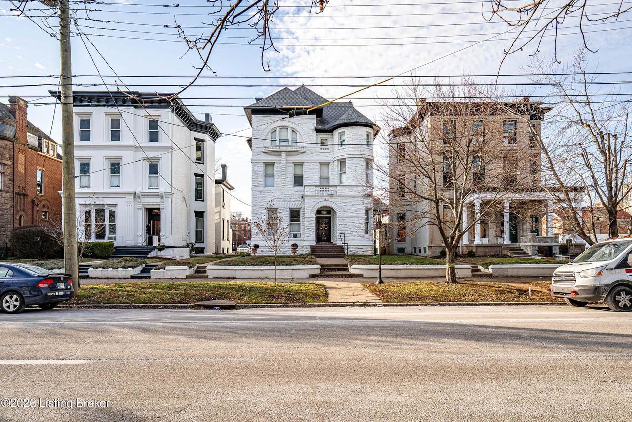 1010 3rd St - Photo 1