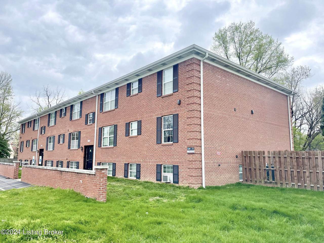 3544 Brockton Ln - Photo 1