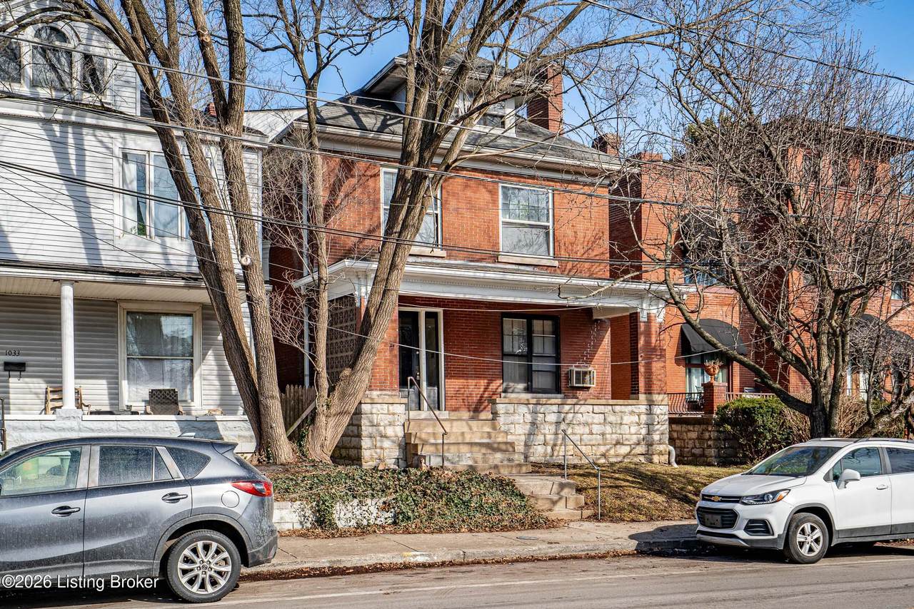 1035 Baxter Ave - Photo 1