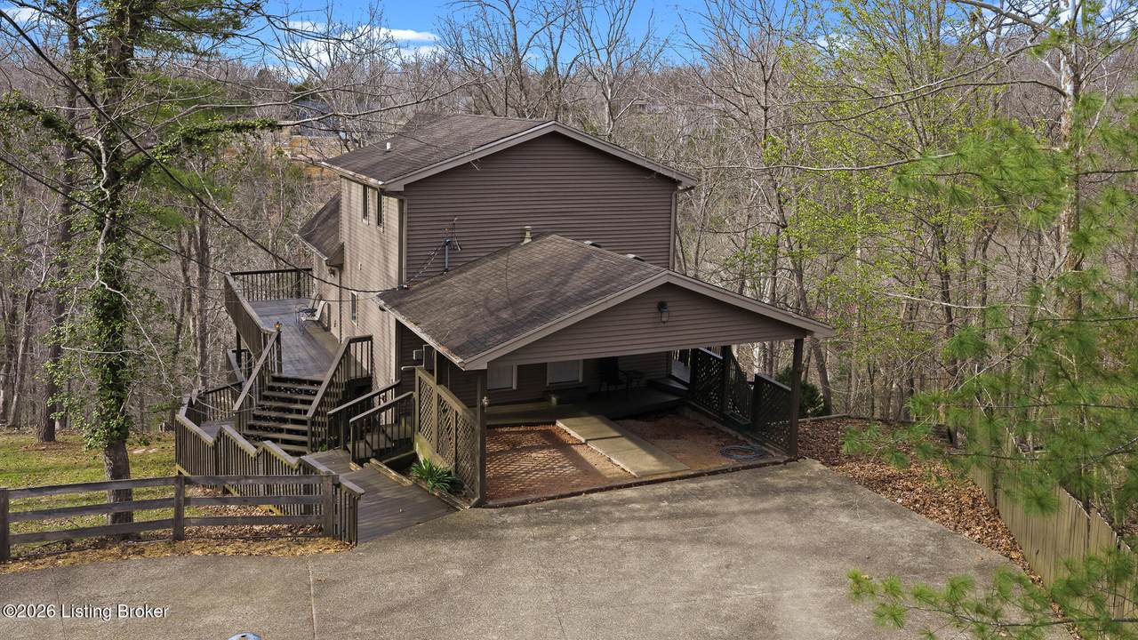 122 Pineland Ln - Photo 1