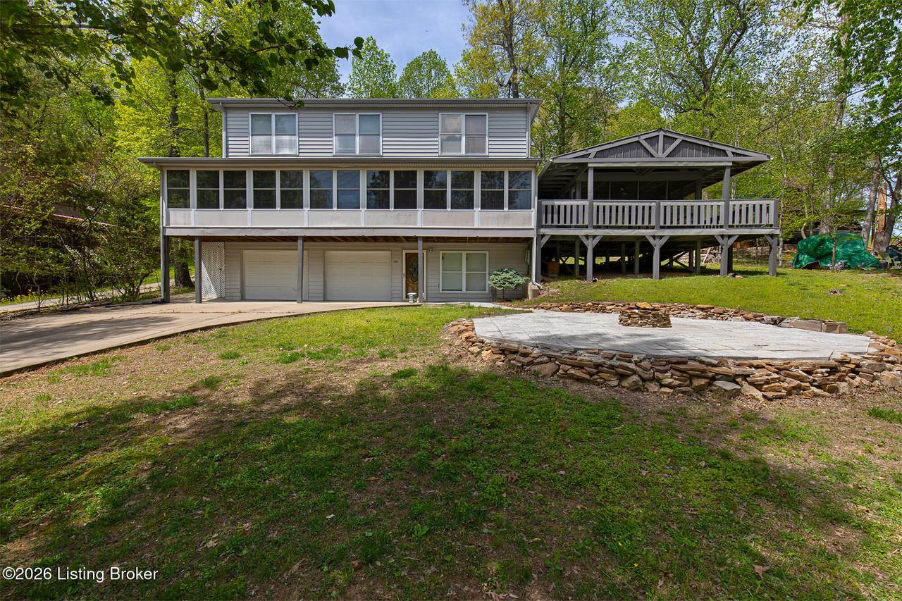 531 Lakeshore Dr - Photo 1