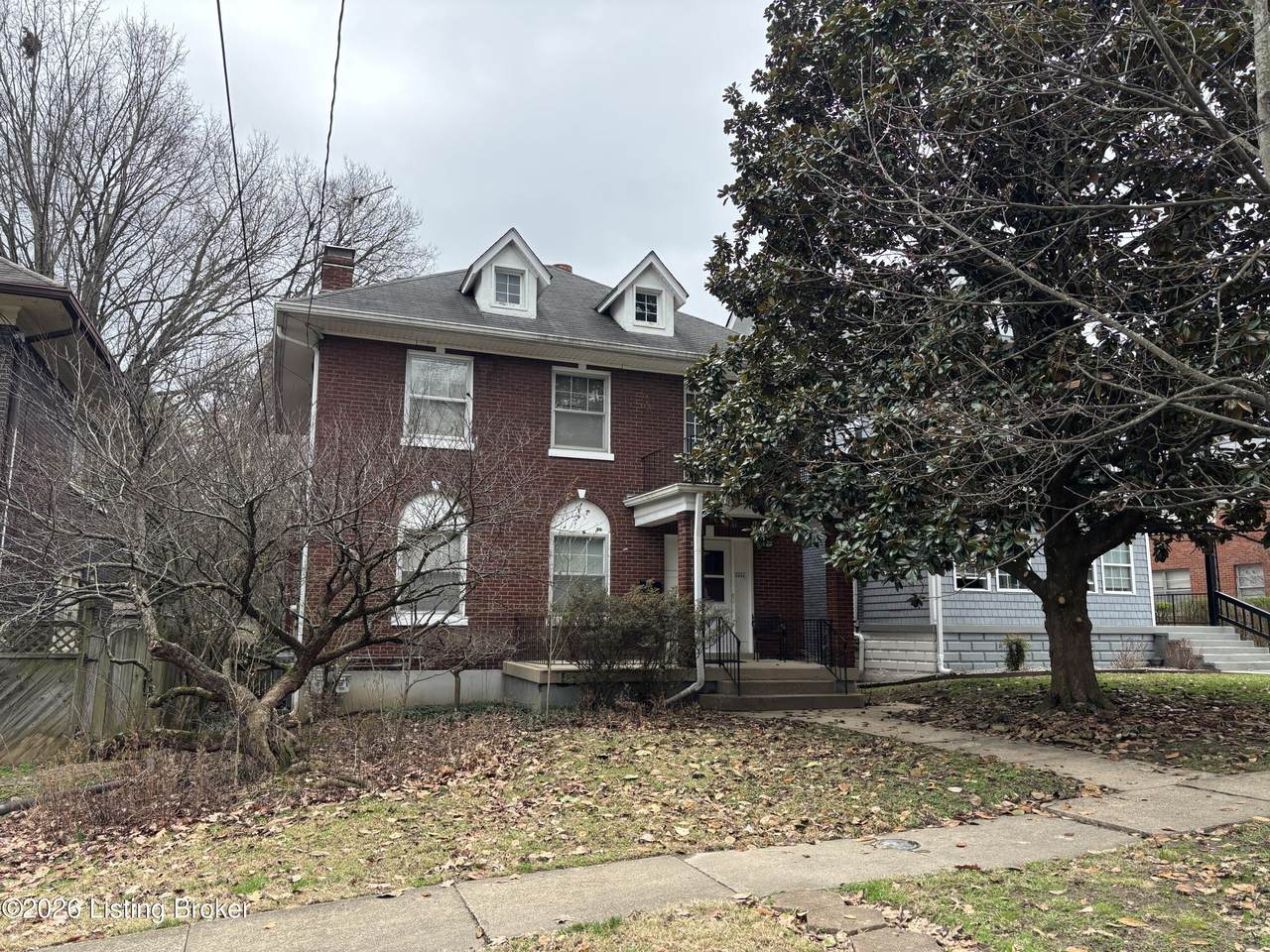 2080 Sherwood Ave - Photo 1