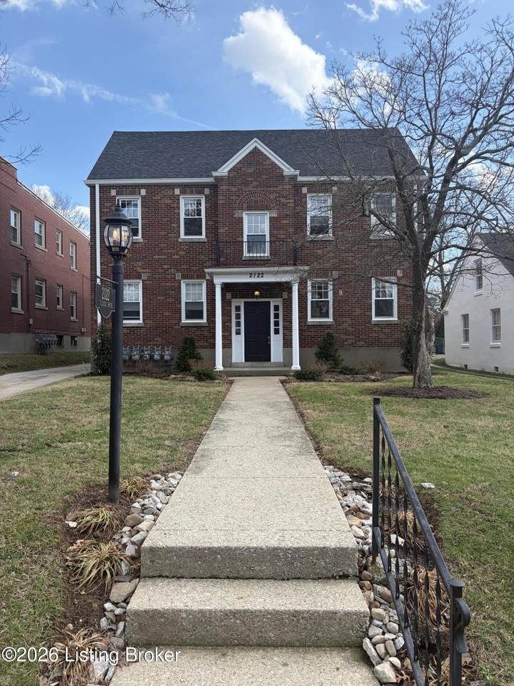 2122 Village Dr - Photo 1
