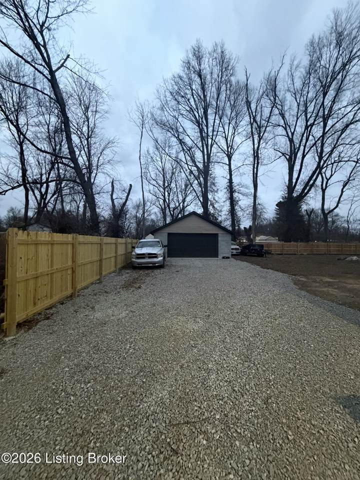 https://bt-photos.global.ssl.fastly.net/louisville/1280_boomver_1_1713477-2.jpg