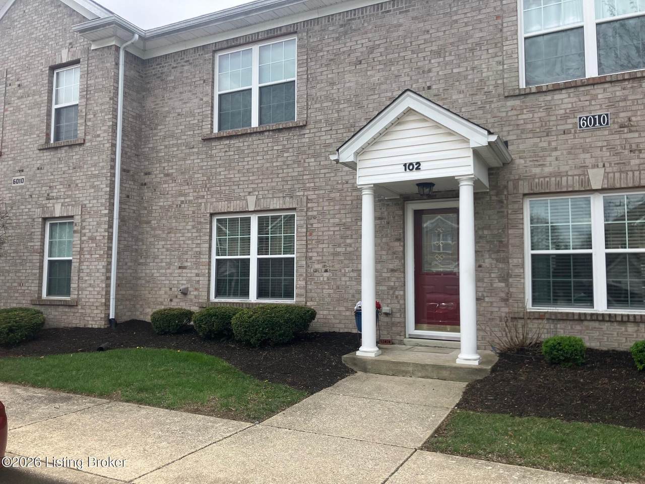 6010 Wooded Creek Dr - Photo 1