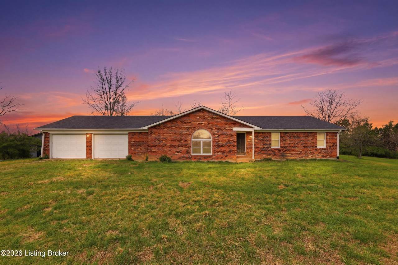 1065 Highview Dr - Photo 1