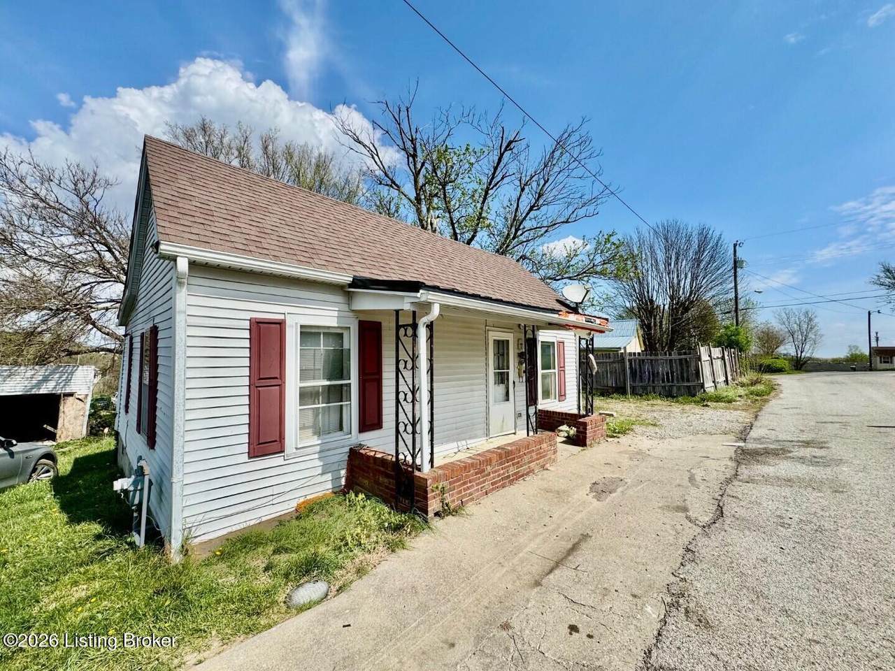 707 Claybrooke Ave - Photo 1