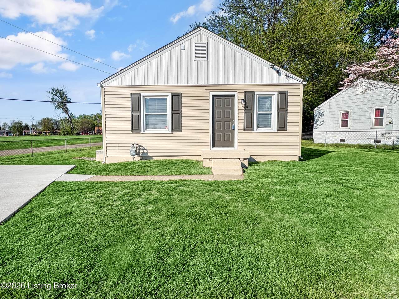 3035 Linwood Ave - Photo 1