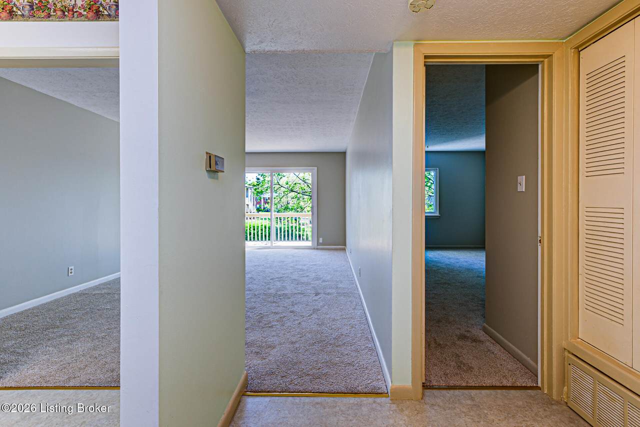 1935 Gardiner Ln - Photo 1