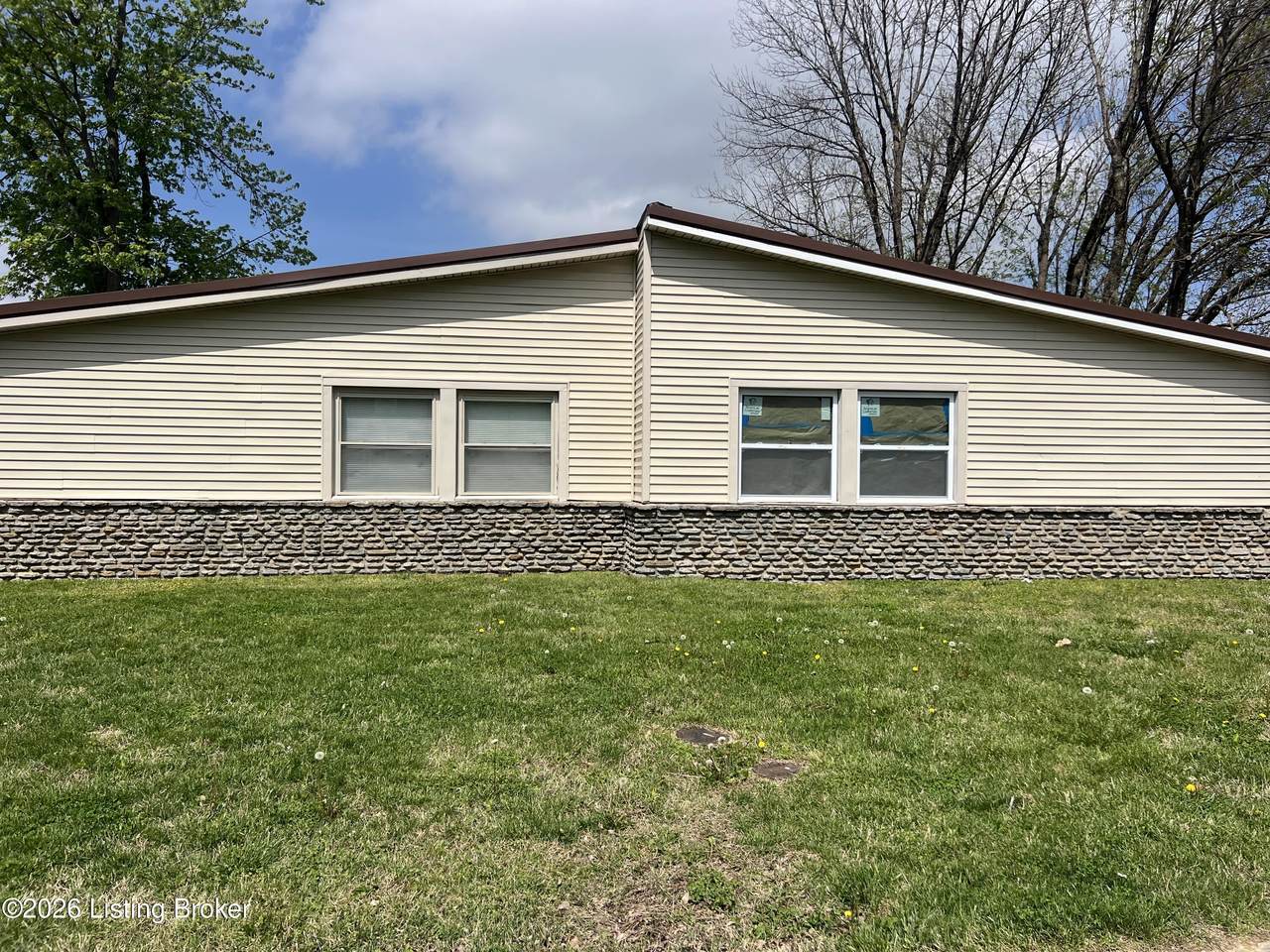 6605 Vandre Ave - Photo 1