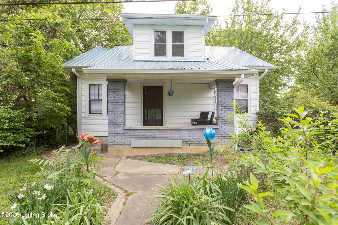 1926 Wrocklage Ave - Photo 1