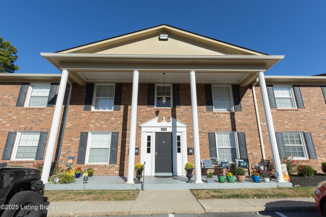 4825 Westmar Terrace - Photo 1