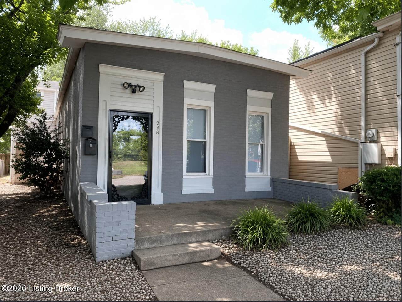 916 Shelby Pkwy - Photo 1