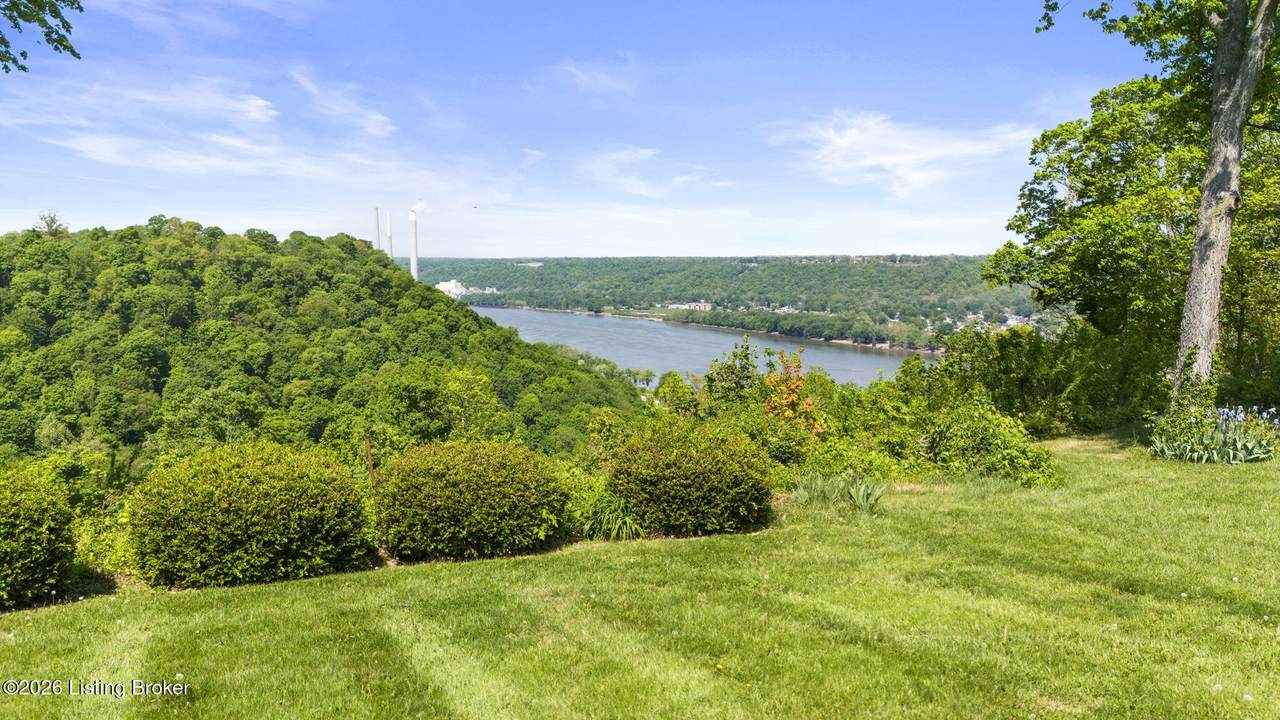 https://bt-photos.global.ssl.fastly.net/louisville/1280_boomver_1_1715682-2.jpg