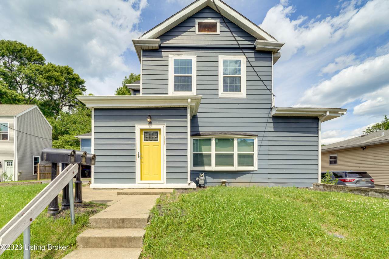 253 Thompson Ave - Photo 1