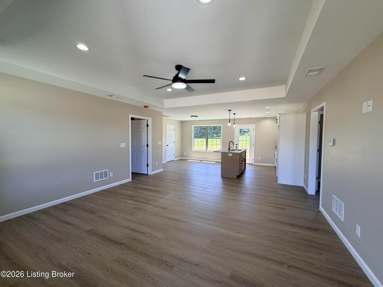 https://bt-photos.global.ssl.fastly.net/louisville/1280_boomver_1_1716484-2.jpg