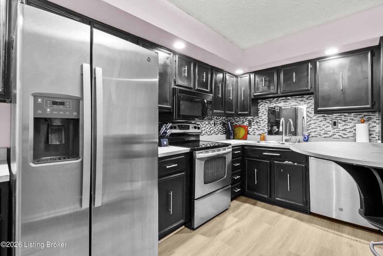 4825 Sherburn Ln - Photo 1