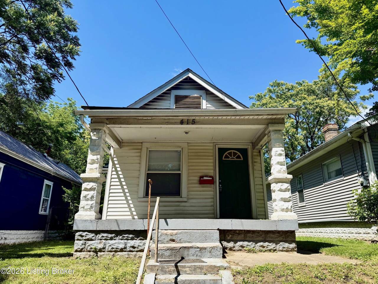 415 Atwood St - Photo 1