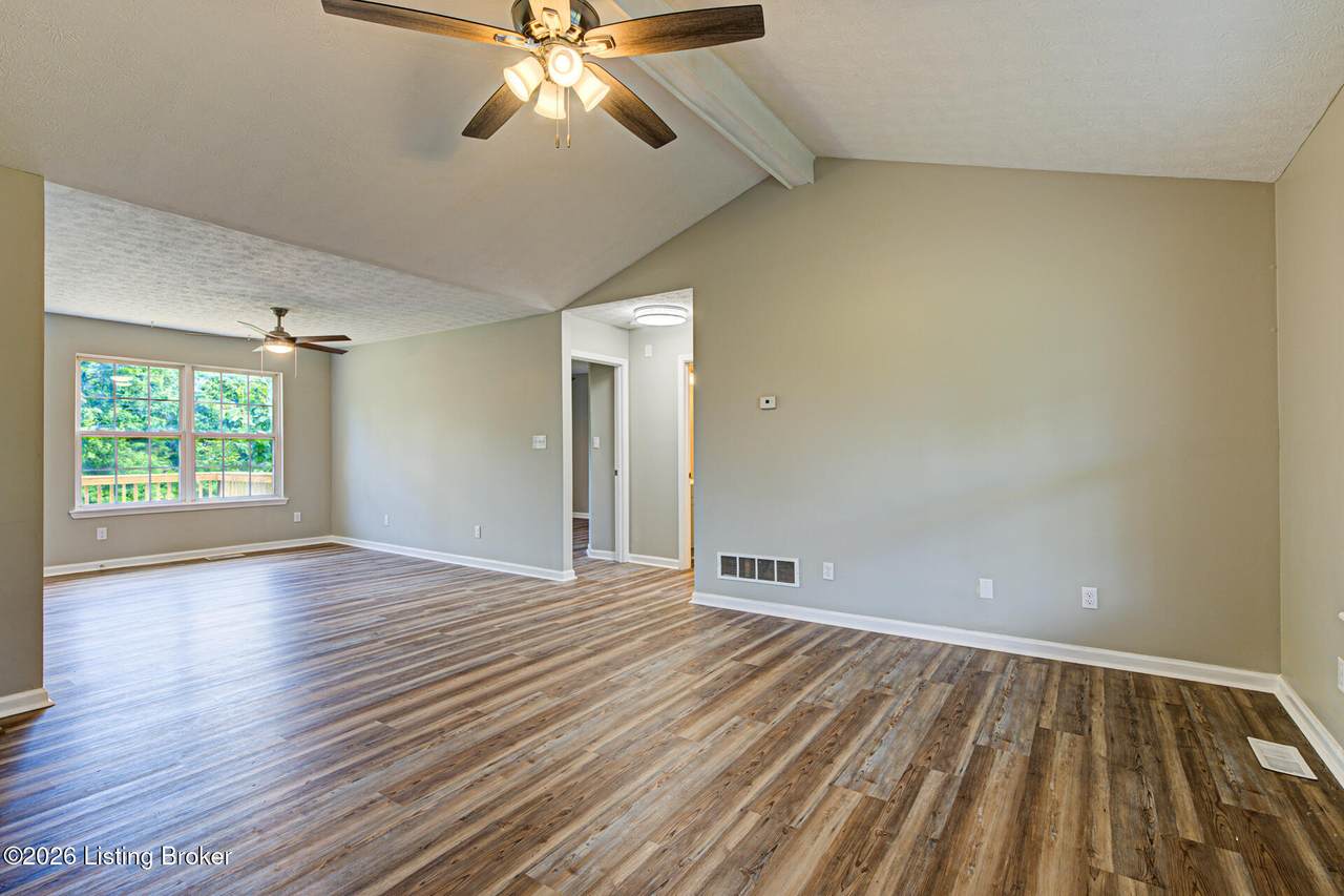 https://bt-photos.global.ssl.fastly.net/louisville/1280_boomver_1_1717566-2.jpg