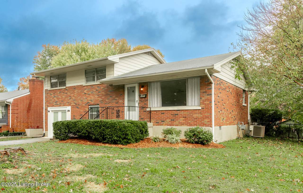 3023 Leman Dr - Photo 1
