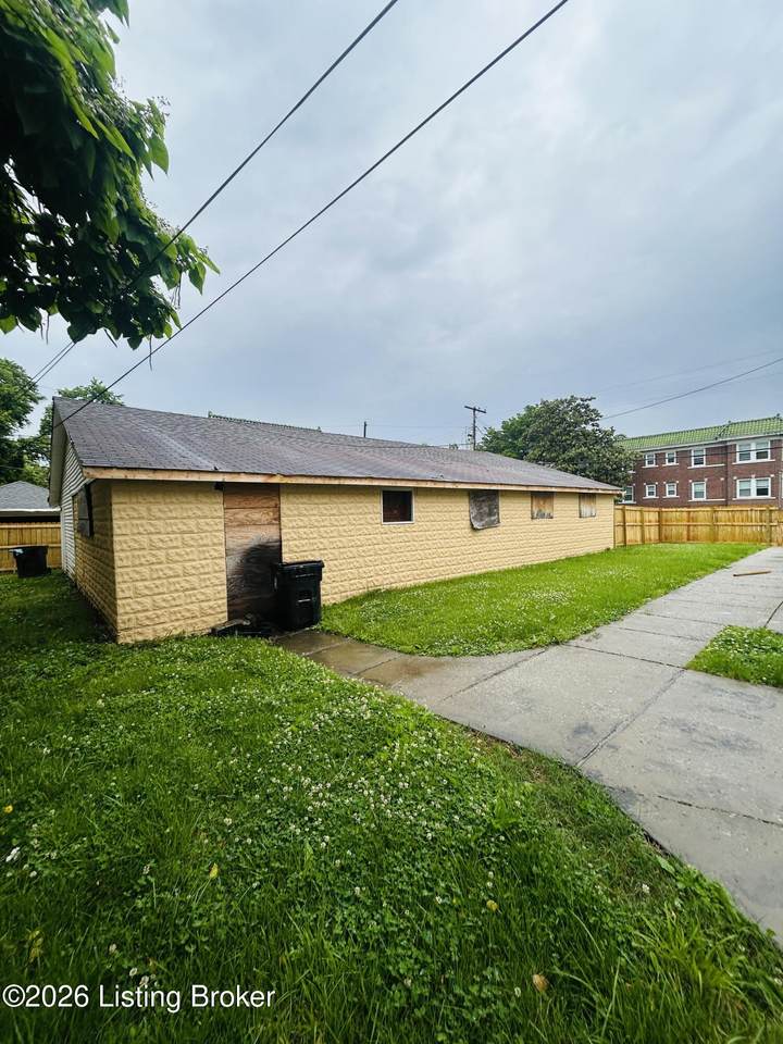 https://bt-photos.global.ssl.fastly.net/louisville/1280_boomver_1_1717684-2.jpg