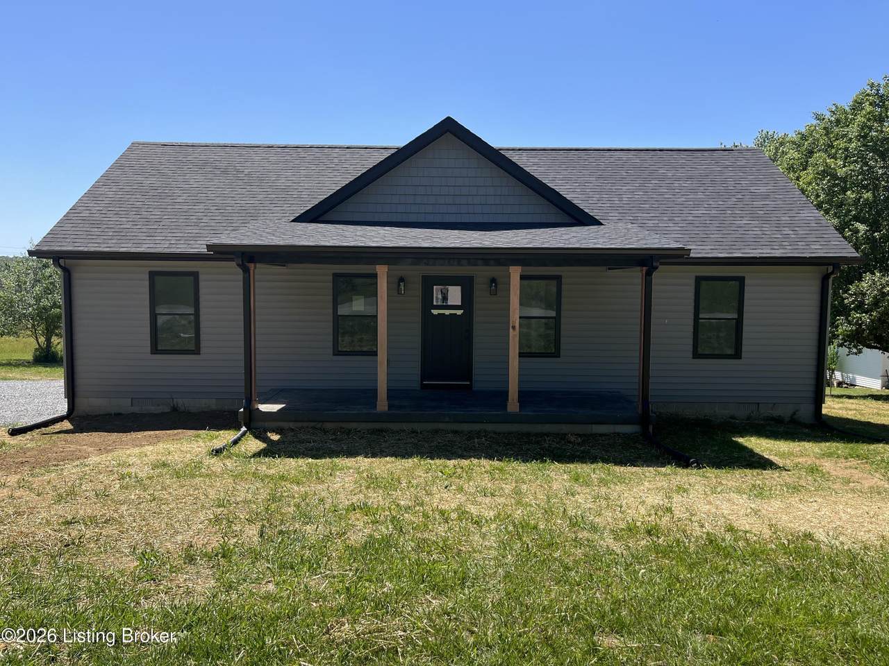 205 Olive Ave - Photo 1