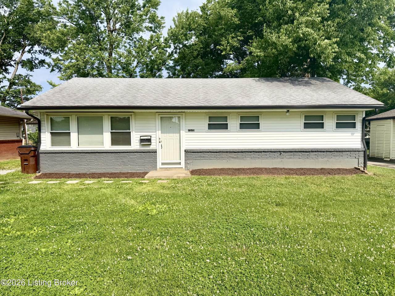1529 Stonewall Way - Photo 1