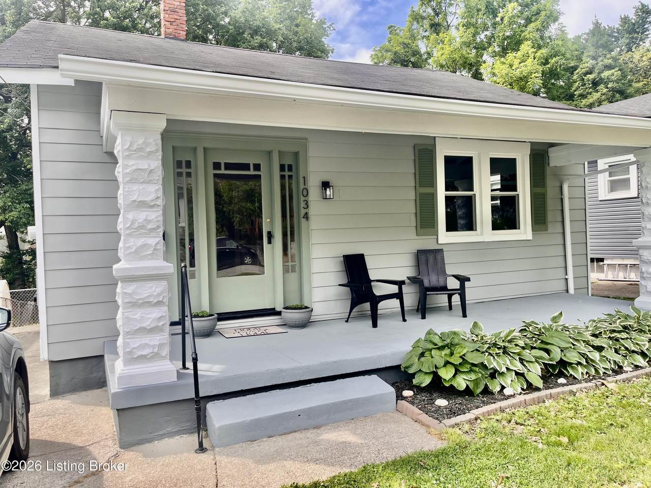 1034 Dixon Ave - Photo 1