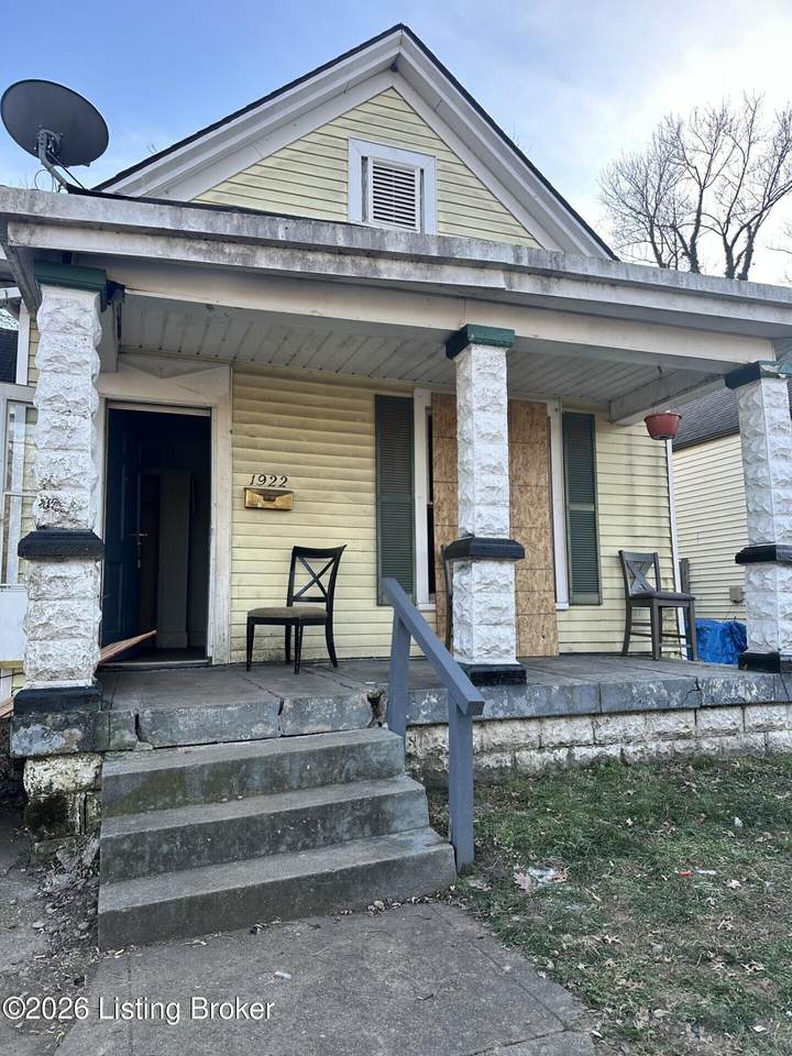 1922 Rowan St - Photo 1