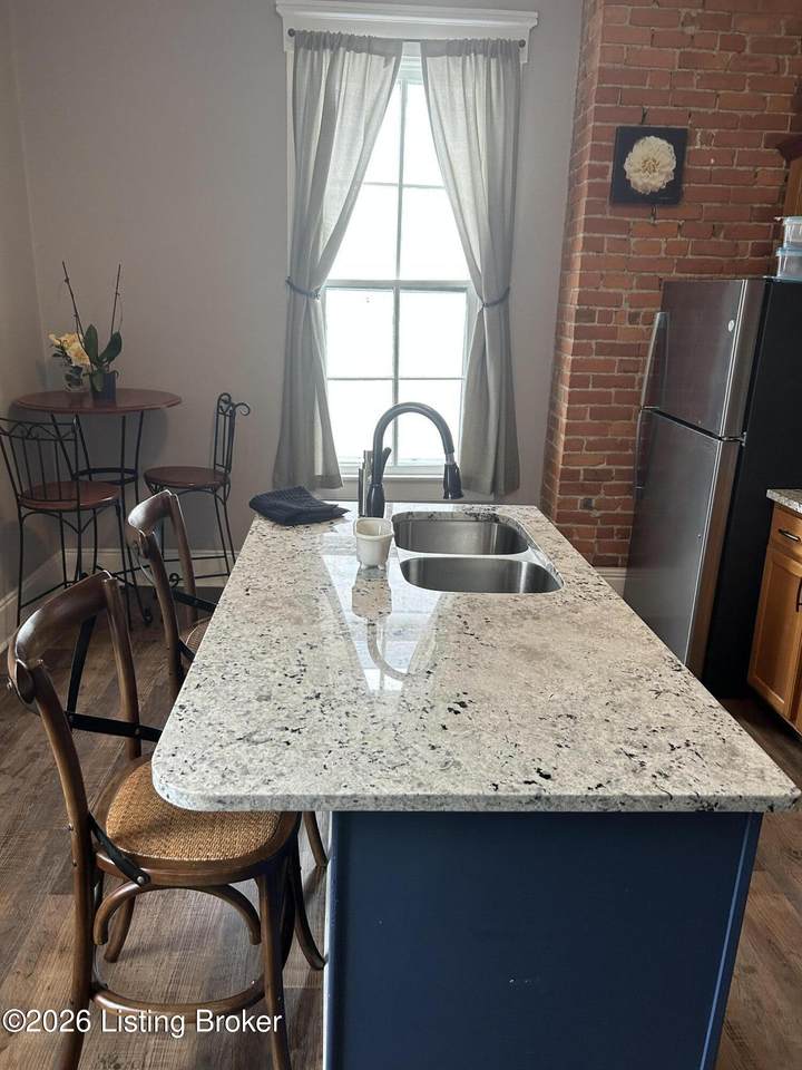 1307 Morton Ave - Photo 1