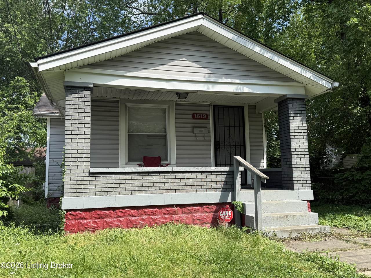 1619 30th St - Photo 1
