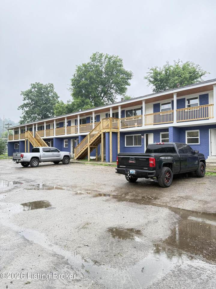 1710 Gagel Ave - Photo 1