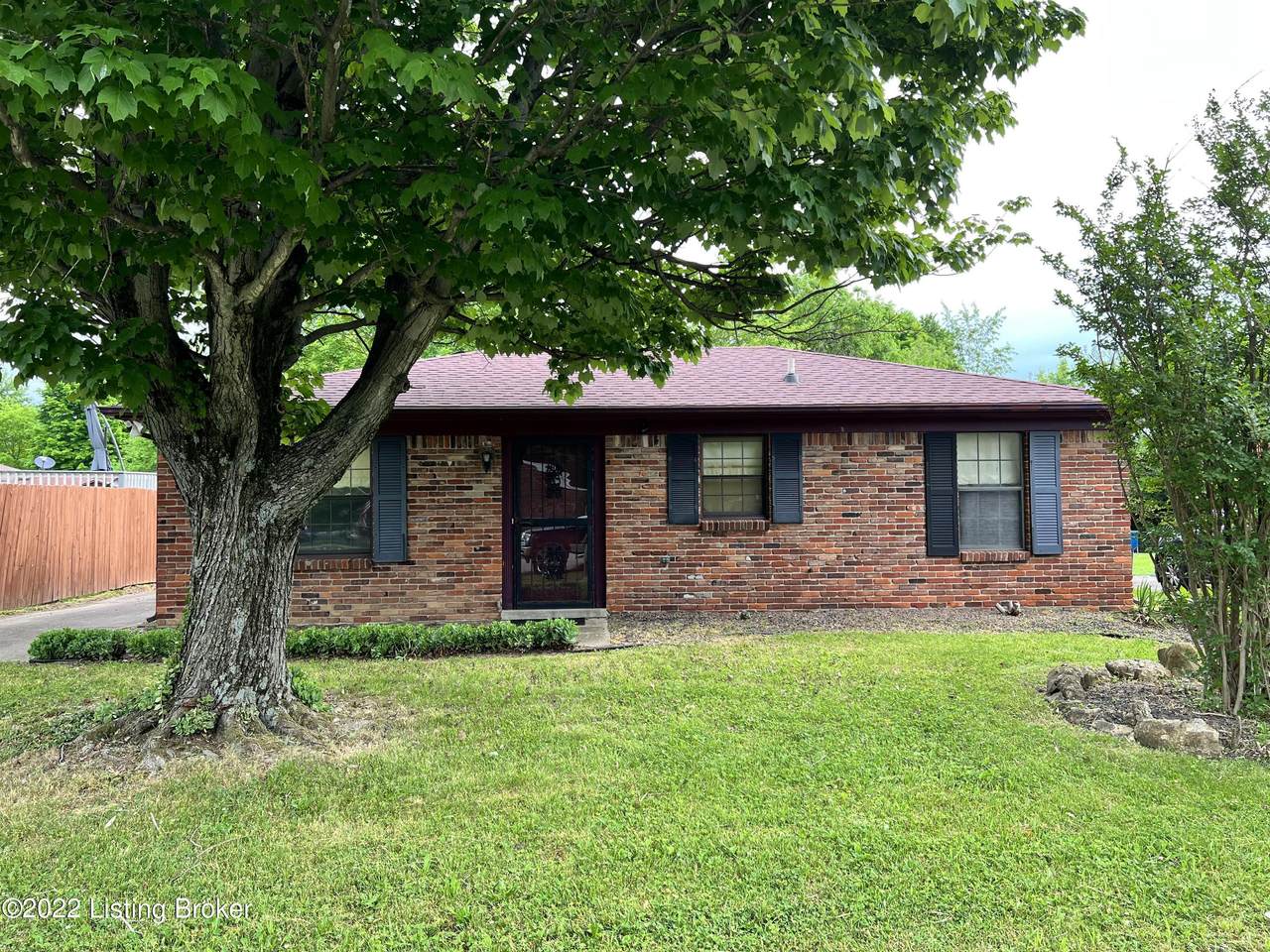 5807 Larkgrove Dr - Photo 1