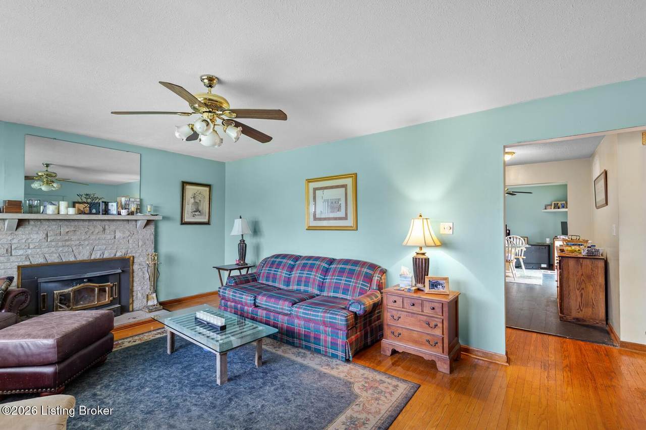 https://bt-photos.global.ssl.fastly.net/louisville/1280_boomver_1_1718518-2.jpg