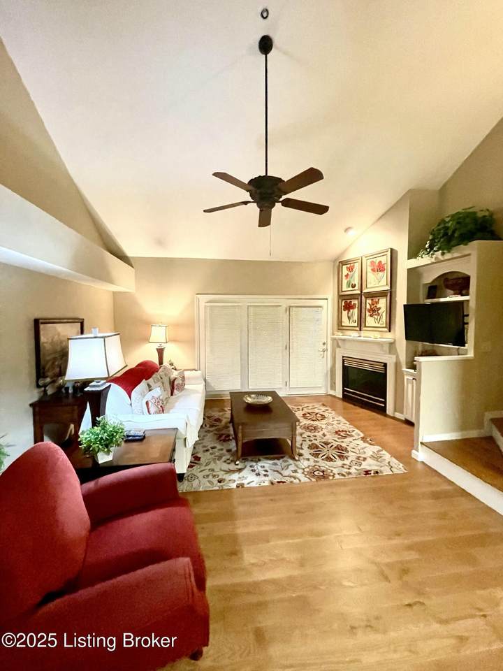 2730 Brownsboro Rd - Photo 1