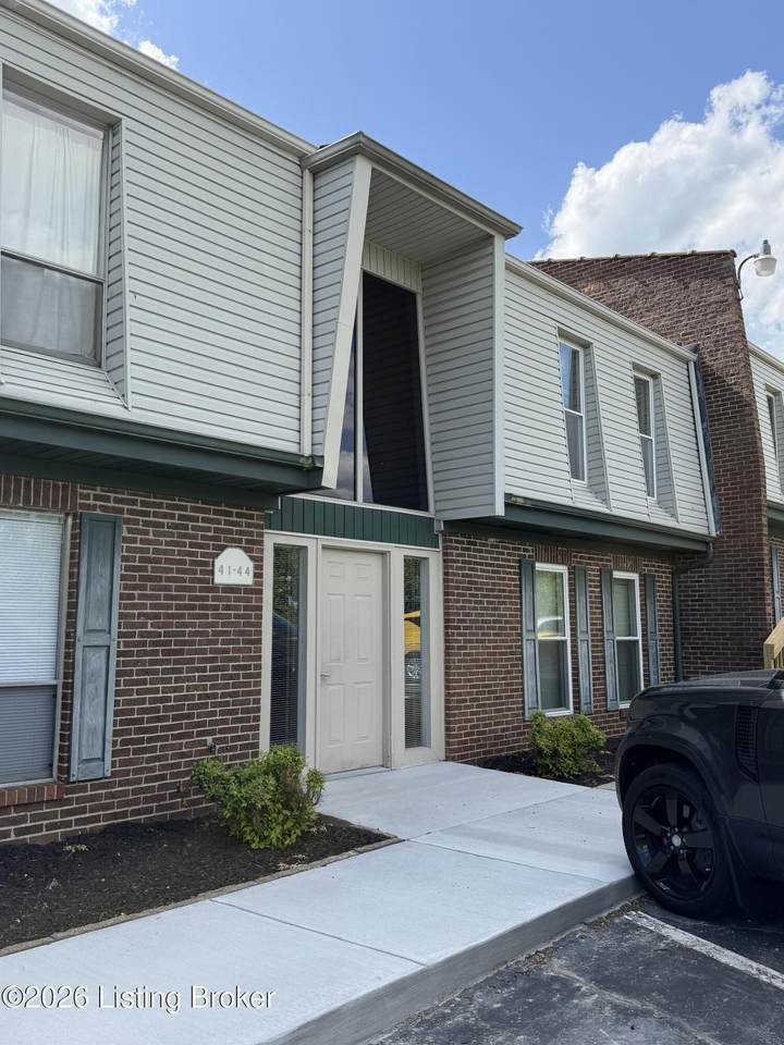 1310 Louisville Rd - Photo 1