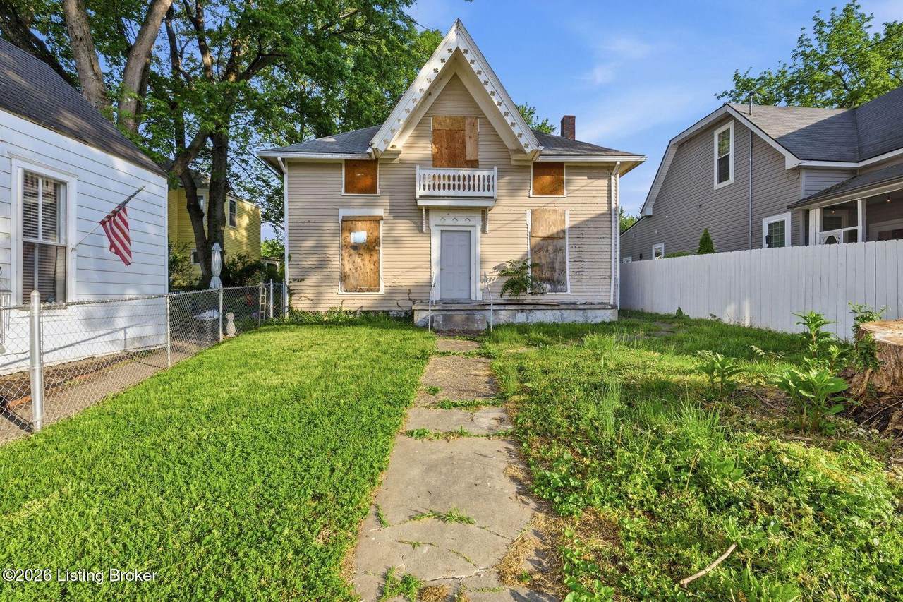 1613 Dewey St - Photo 1