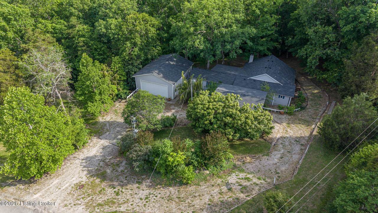 877 Twin Cove Rd - Photo 1