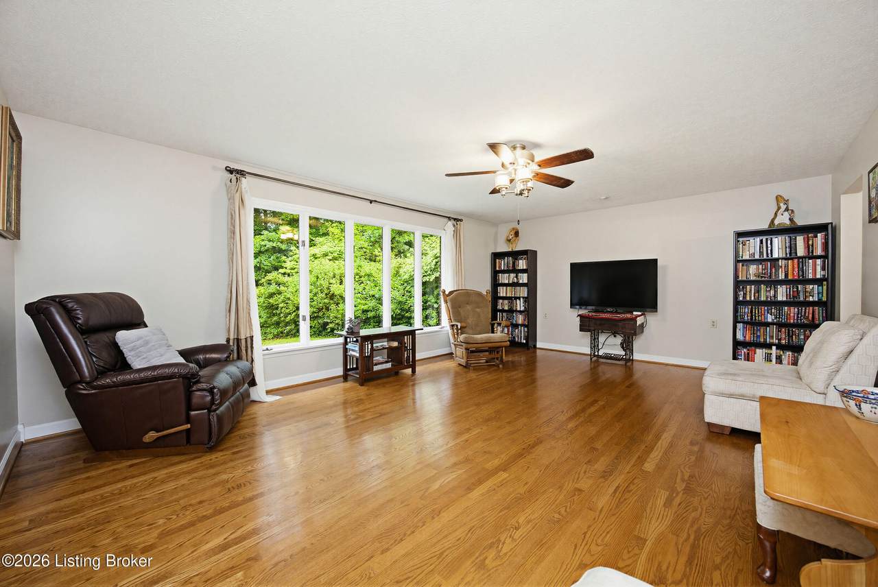 https://bt-photos.global.ssl.fastly.net/louisville/1280_boomver_1_1718832-2.jpg