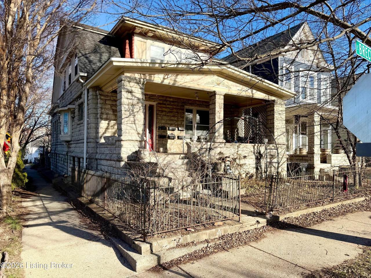 1401 Breckinridge St - Photo 1
