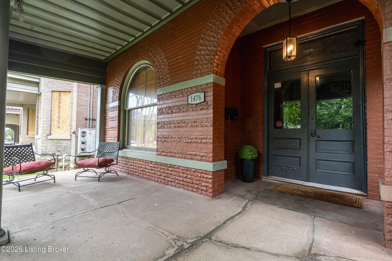 https://bt-photos.global.ssl.fastly.net/louisville/1280_boomver_1_1719053-2.jpg