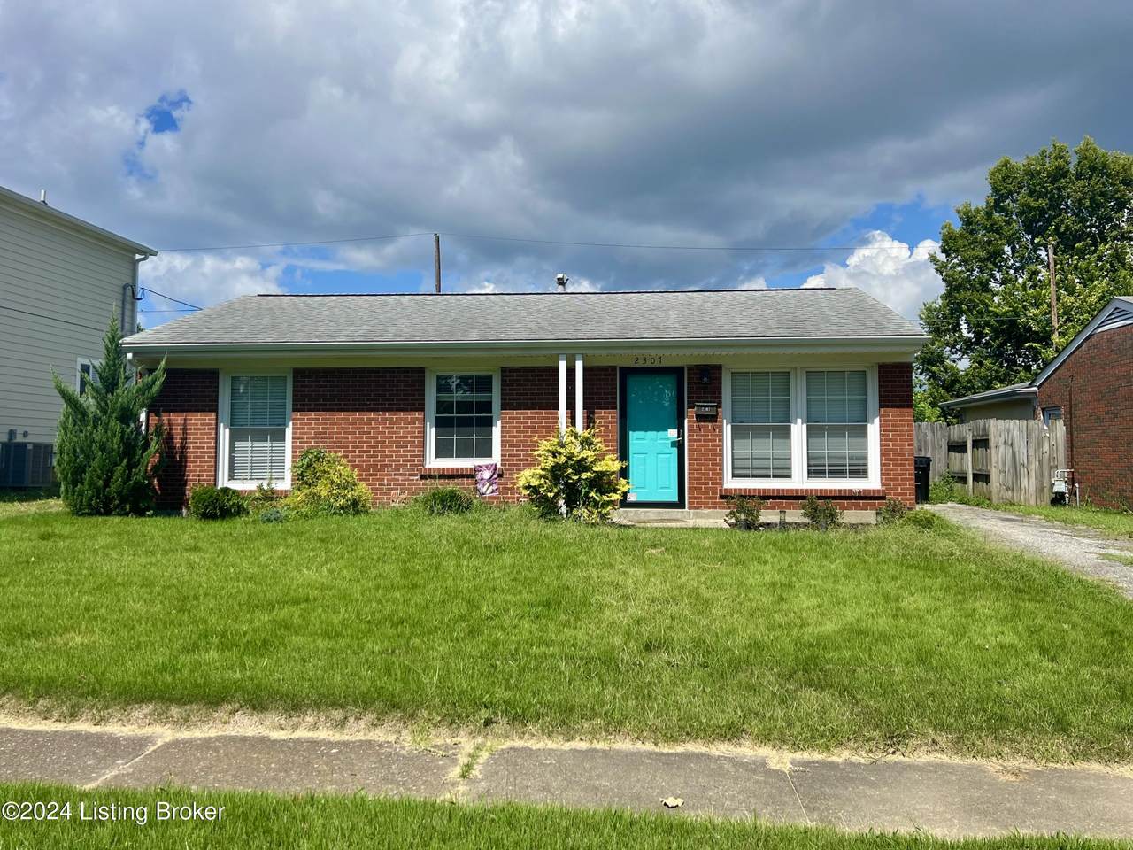 2307 Medford Ln - Photo 1