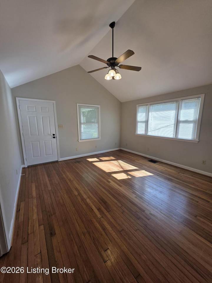 https://bt-photos.global.ssl.fastly.net/louisville/1280_boomver_1_1719177-2.jpg