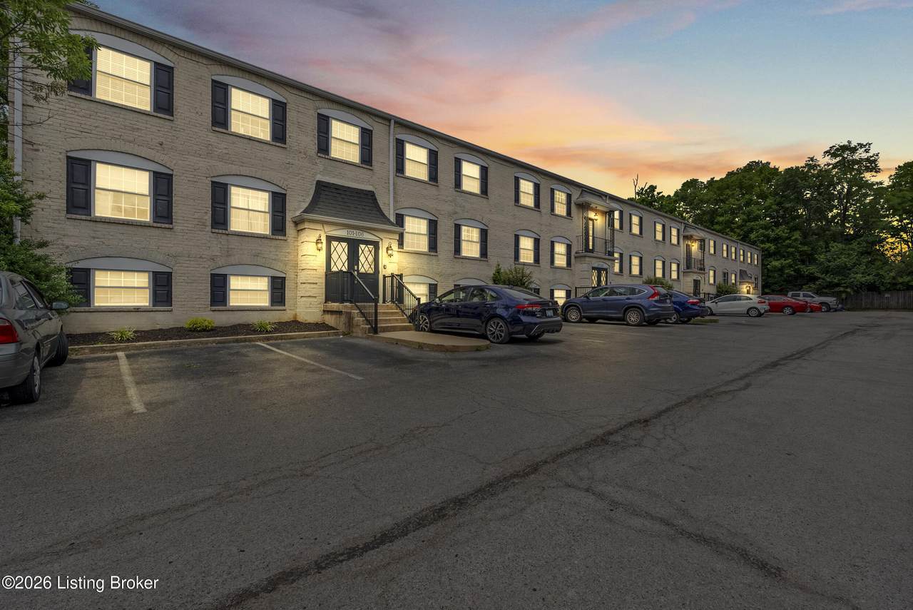 101 Middletown Square - Photo 1