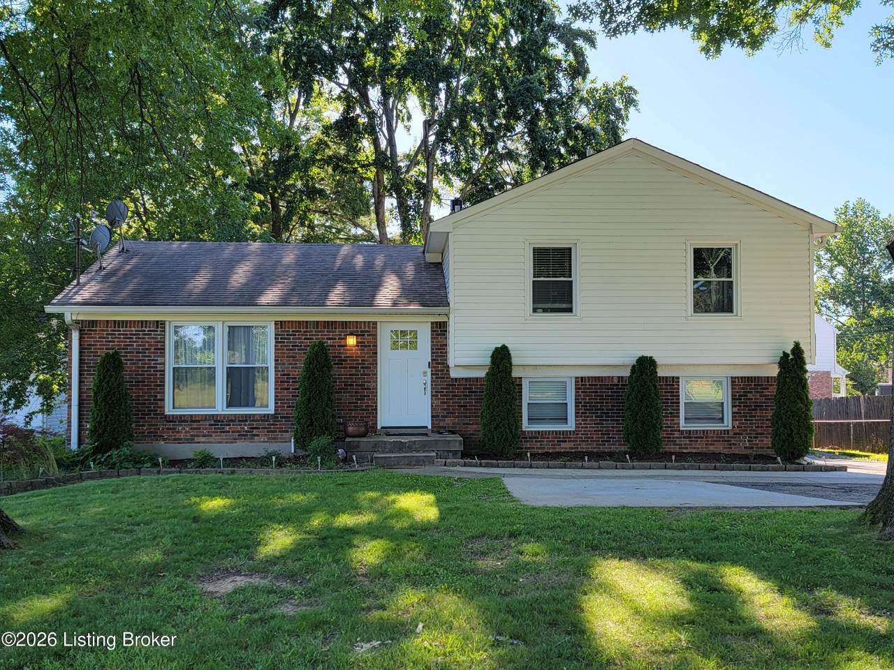 7008 Watterson Trail - Photo 1