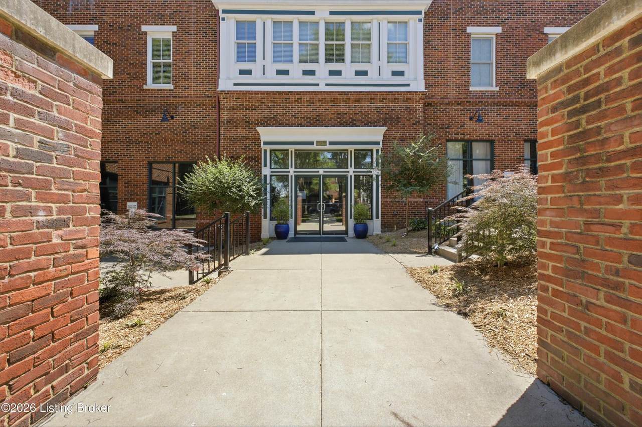 https://bt-photos.global.ssl.fastly.net/louisville/1280_boomver_1_1719771-2.jpg