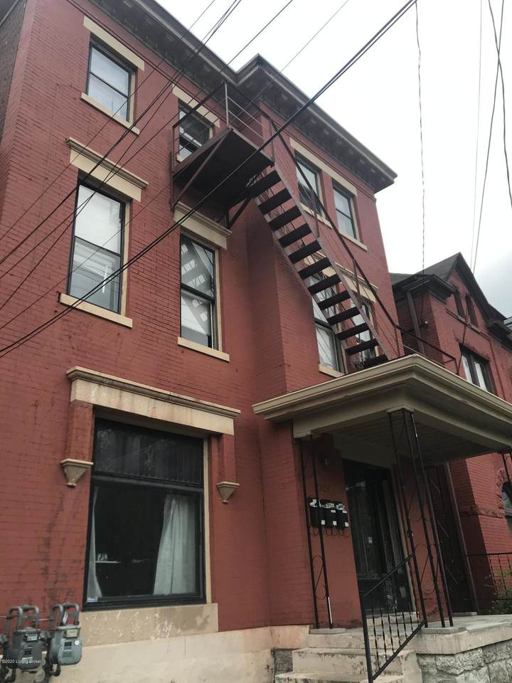 1304 Brook St - Photo 1