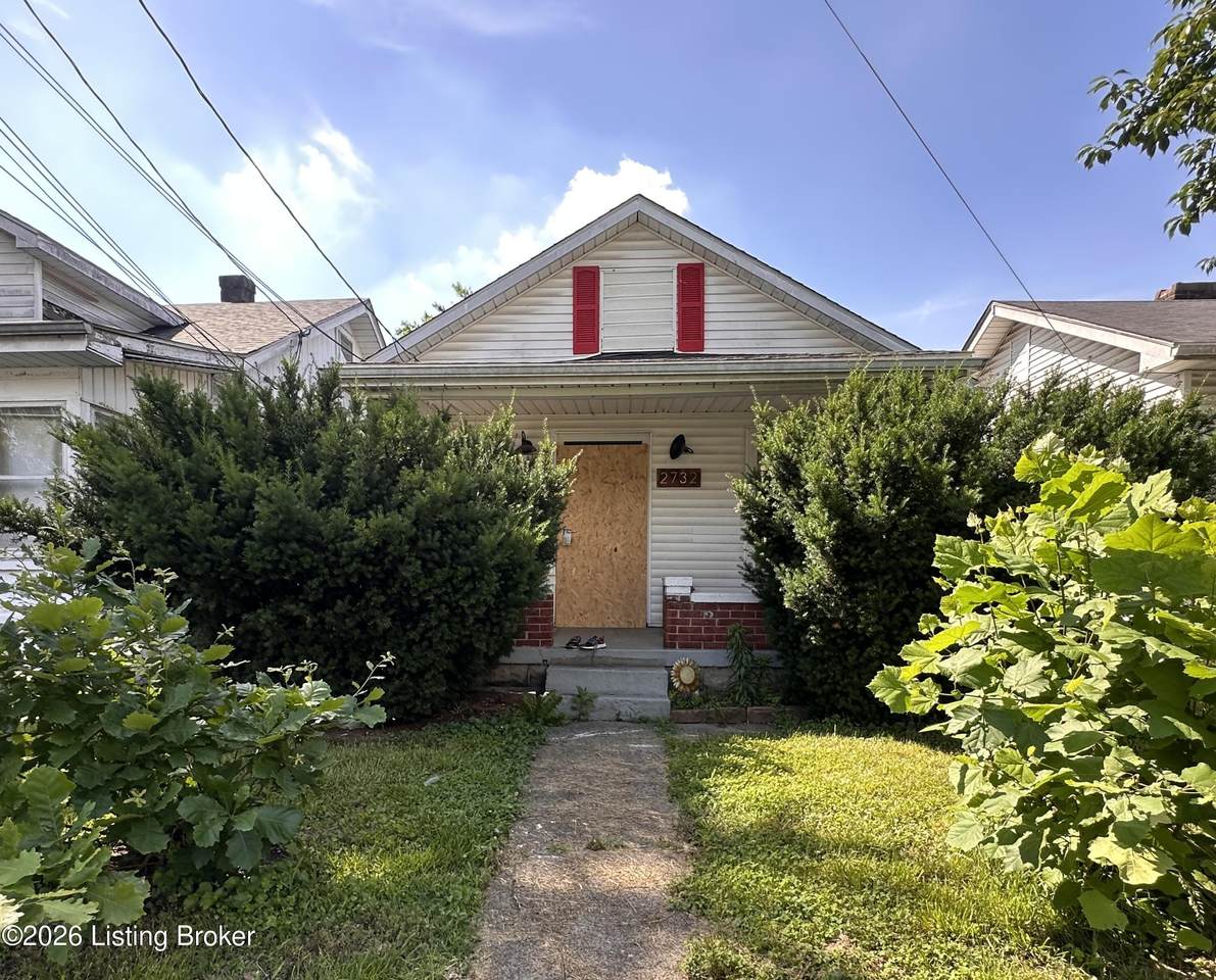 2732 Montana Ave - Photo 1