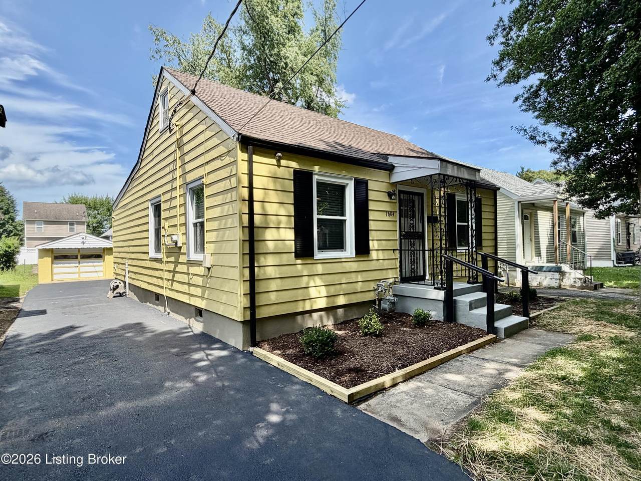 https://bt-photos.global.ssl.fastly.net/louisville/1280_boomver_1_1720183-2.jpg