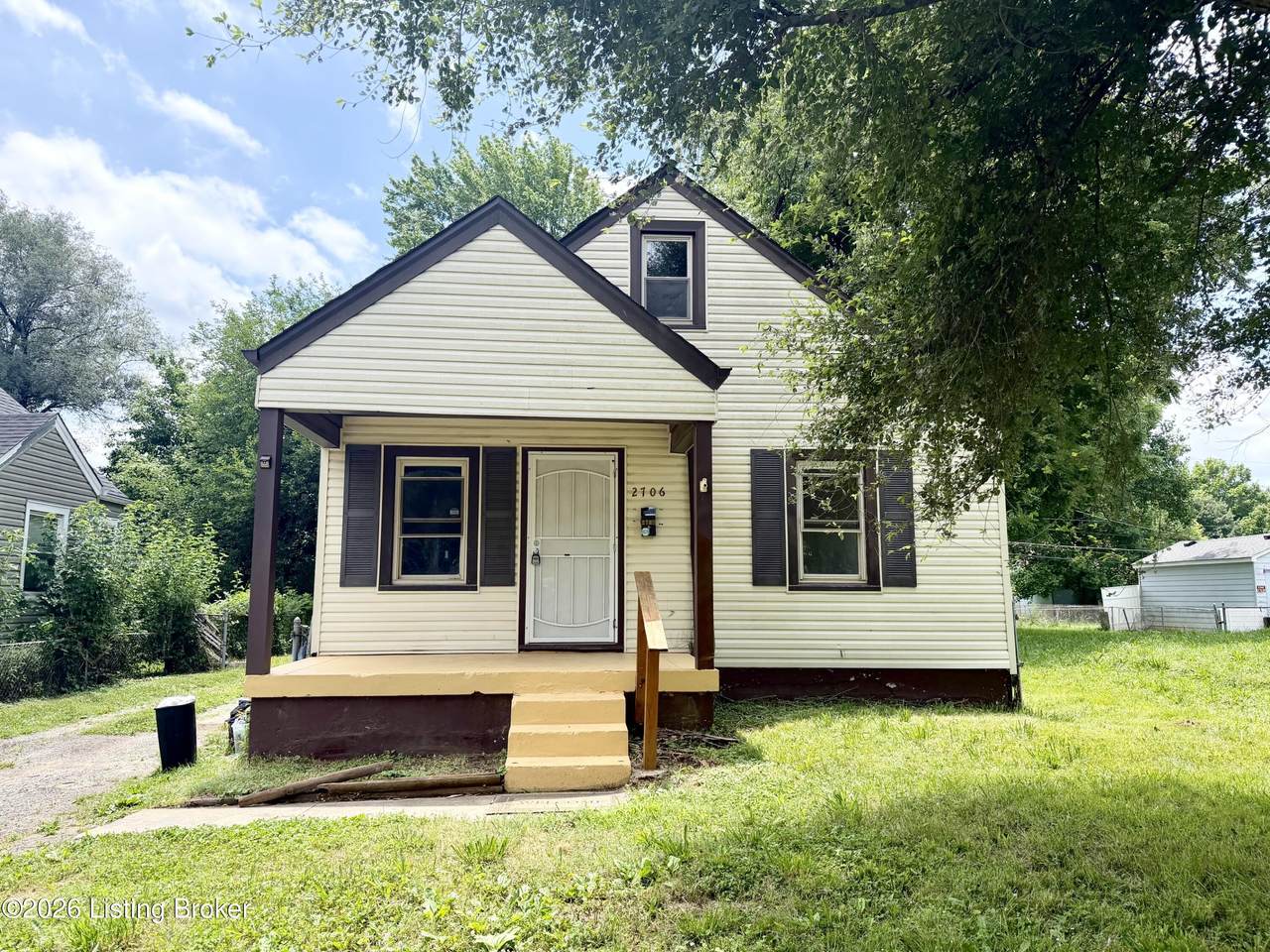 2706 Wyandotte Ave - Photo 1